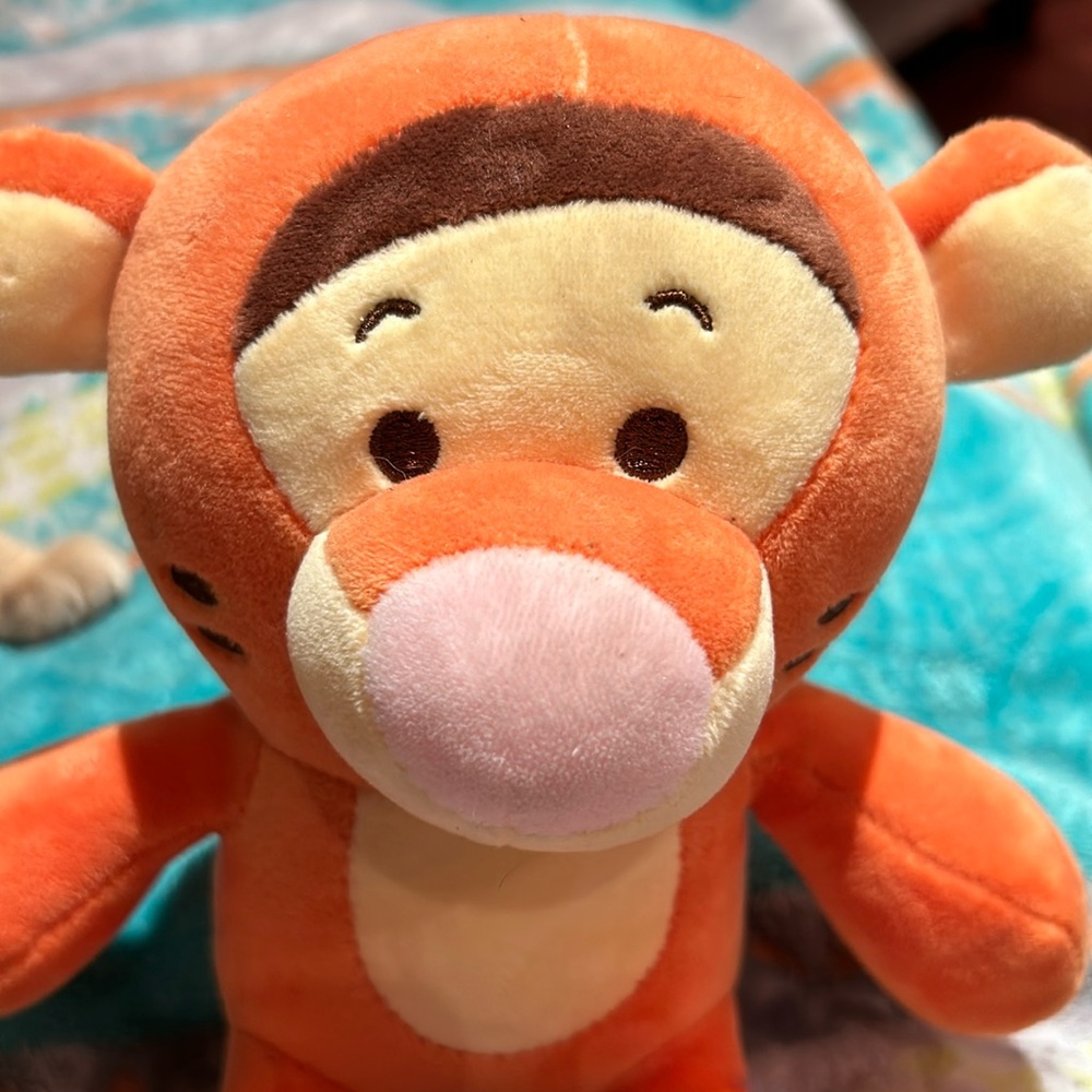 Tiger Squishy 6” no label - Winnie the Pooh